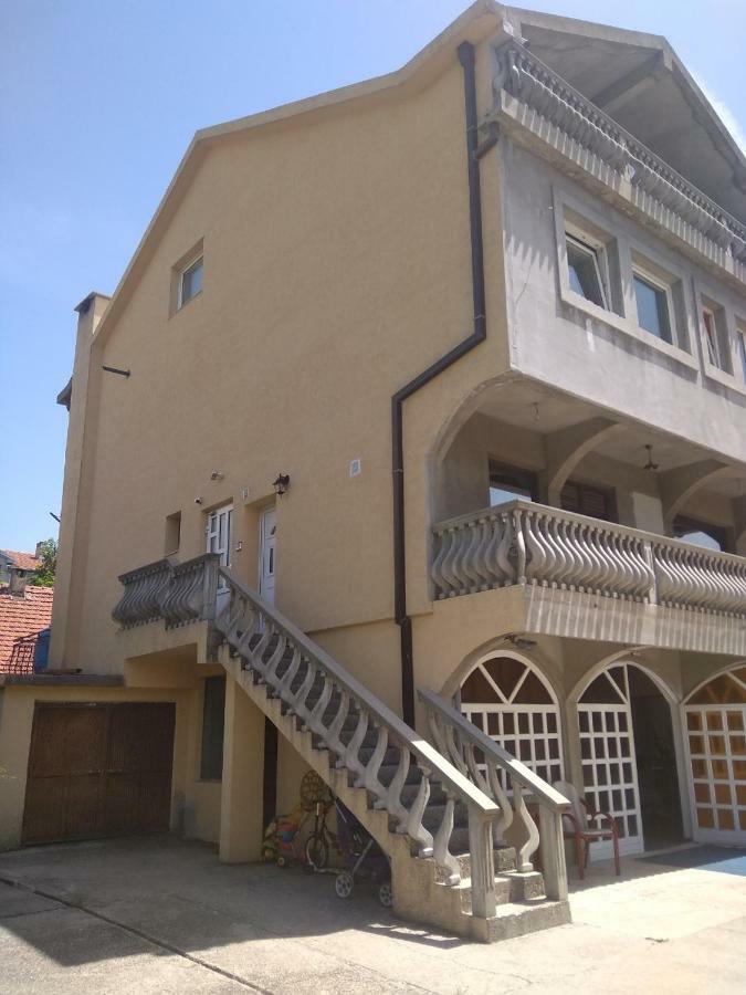 Buric Rooms Nikšić Exteriér fotografie