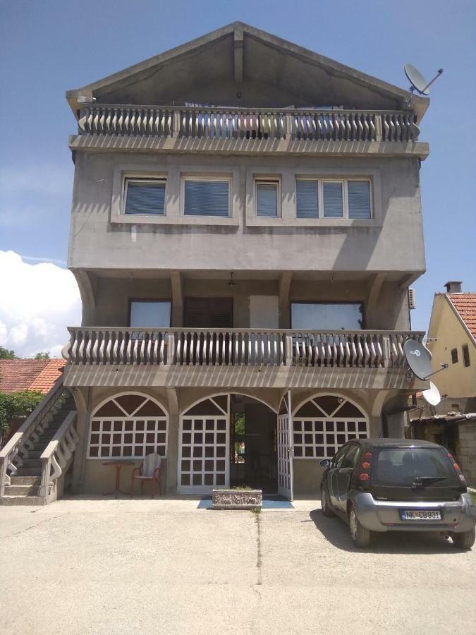 Buric Rooms Nikšić Exteriér fotografie